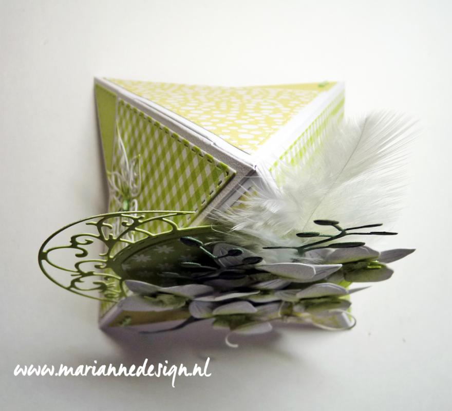 LR0732 Wykrojnik Marianne Design - CreaTables - ANJA'S PYRAMID