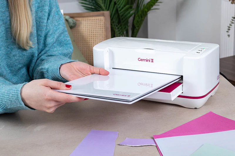 GEMII-M-GLO GEMINI II Maszynka elektryczna do wycinania i wytłaczania A4