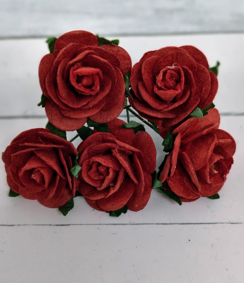 OR-R6-17 Papierowe różyczki Open Roses I am Roses-RED-ciemny czerwony pęczek 5 szt