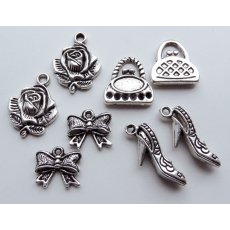 JU0892 Zawieszki Charms - Vintage Lady 