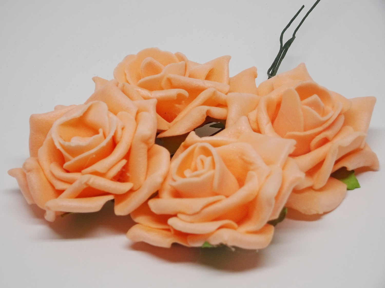  CKF-L-008 Piankowe róże 4cm/4szt -jasny pomarańcz