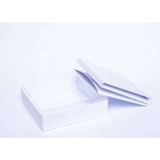 ID-4638 Kwadratowy Trifold w pudełku z przezroczystym wieczkiem 15,2 biały GoatBox
